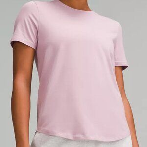 Lululemon Rose Blush T-shirt, Size 8